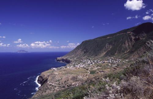 Eolie Islands, Sicily, Italy: Salina - view over the island